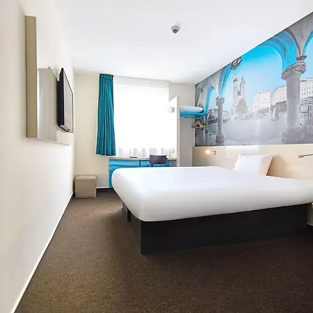 Centrum Hotel 2*